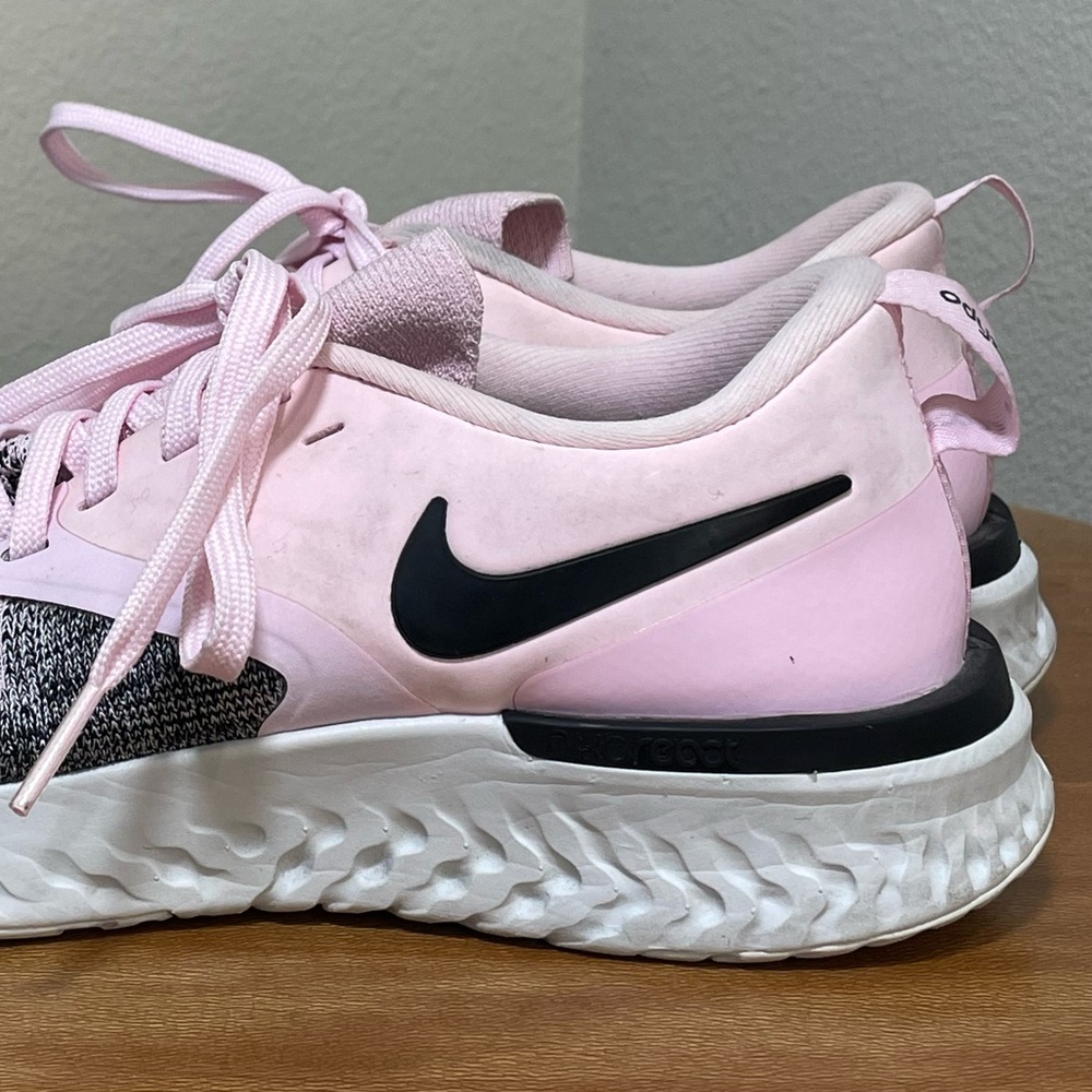 Women’s Nike Odyssey React Flyknit 2 Size 7 'Barely Rose' AH1016-601 - Picture 15 of 15
